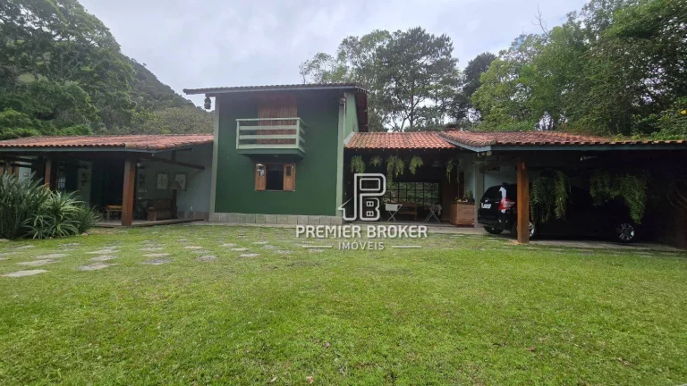 Imagem Casa à venda, 226 m² por R$ 1.250.000,00 - Bom Retiro - Teresópolis/RJ