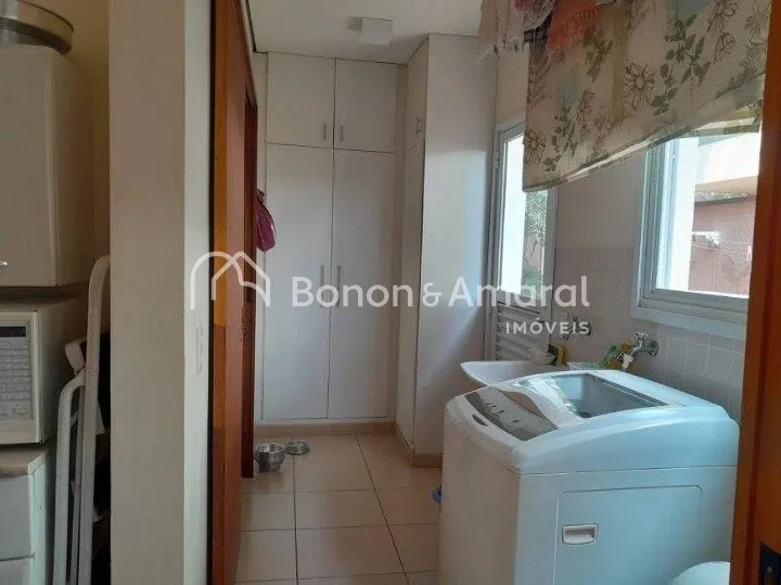 Imagem Casa de Condomínio com 250 m² e 4 Quartos