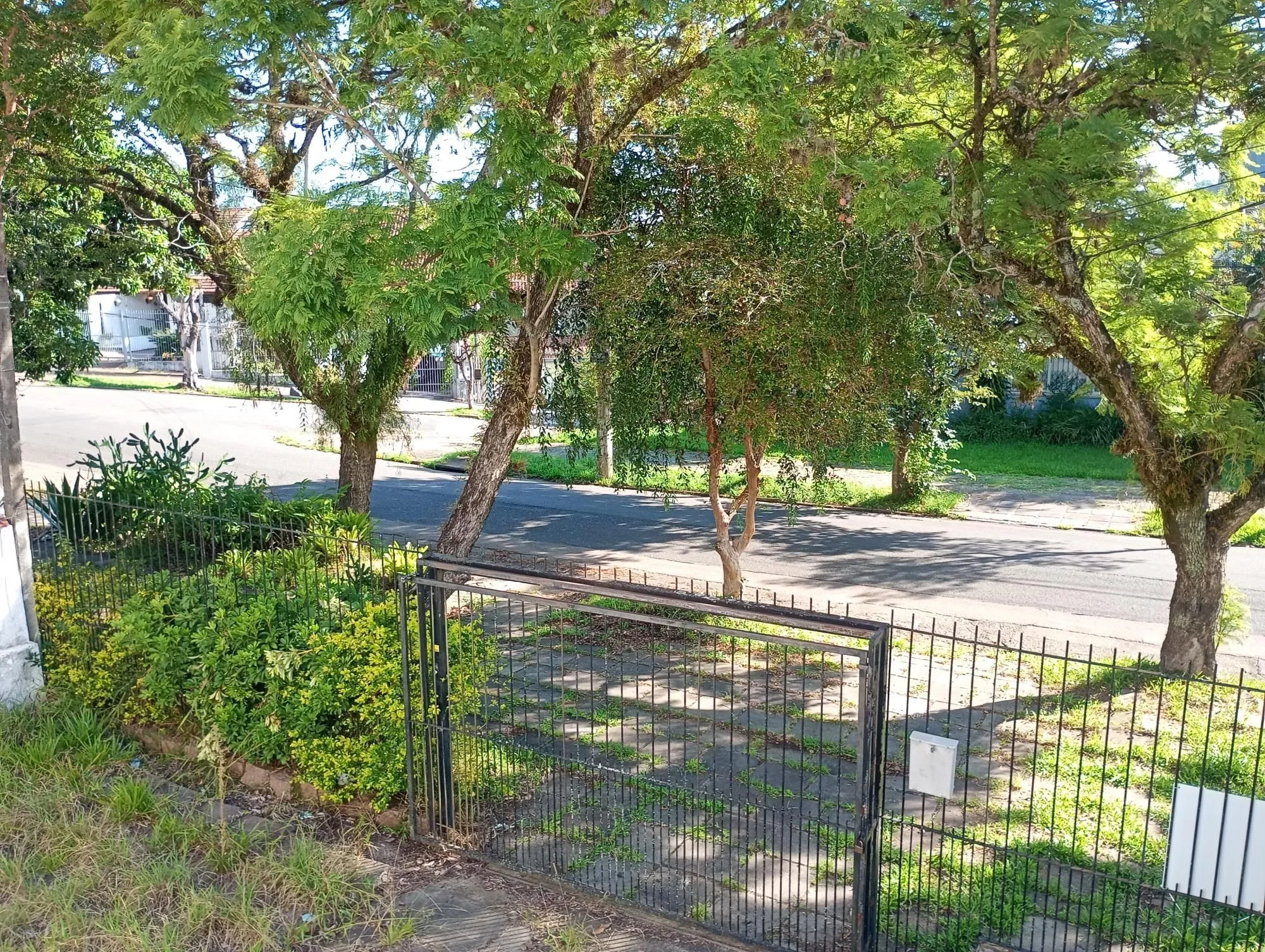 Imagem Casa com 3 suítes próxima ao Iguatemi e Parque Germânia