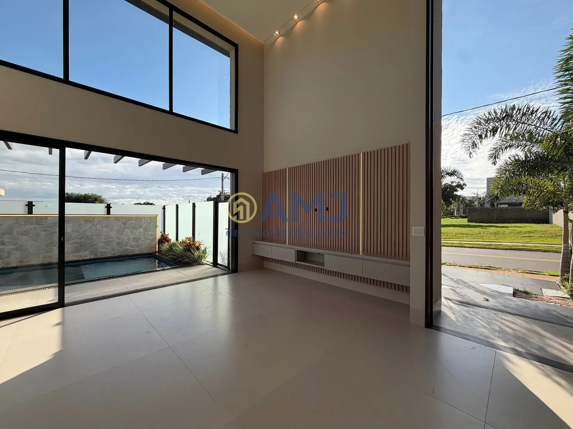 Imagem Casa à Venda, 4 suítes, Parqville Jacarandá, Aparecida de Goiânia, GO