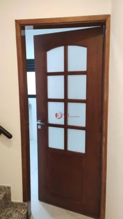 Imagem Sobrados na Guilhermina Esperança com 2 dorms, 1 suites 1 lavabo, vaga para 2 carros, sacadas nos quartos principais, churrasqueira.