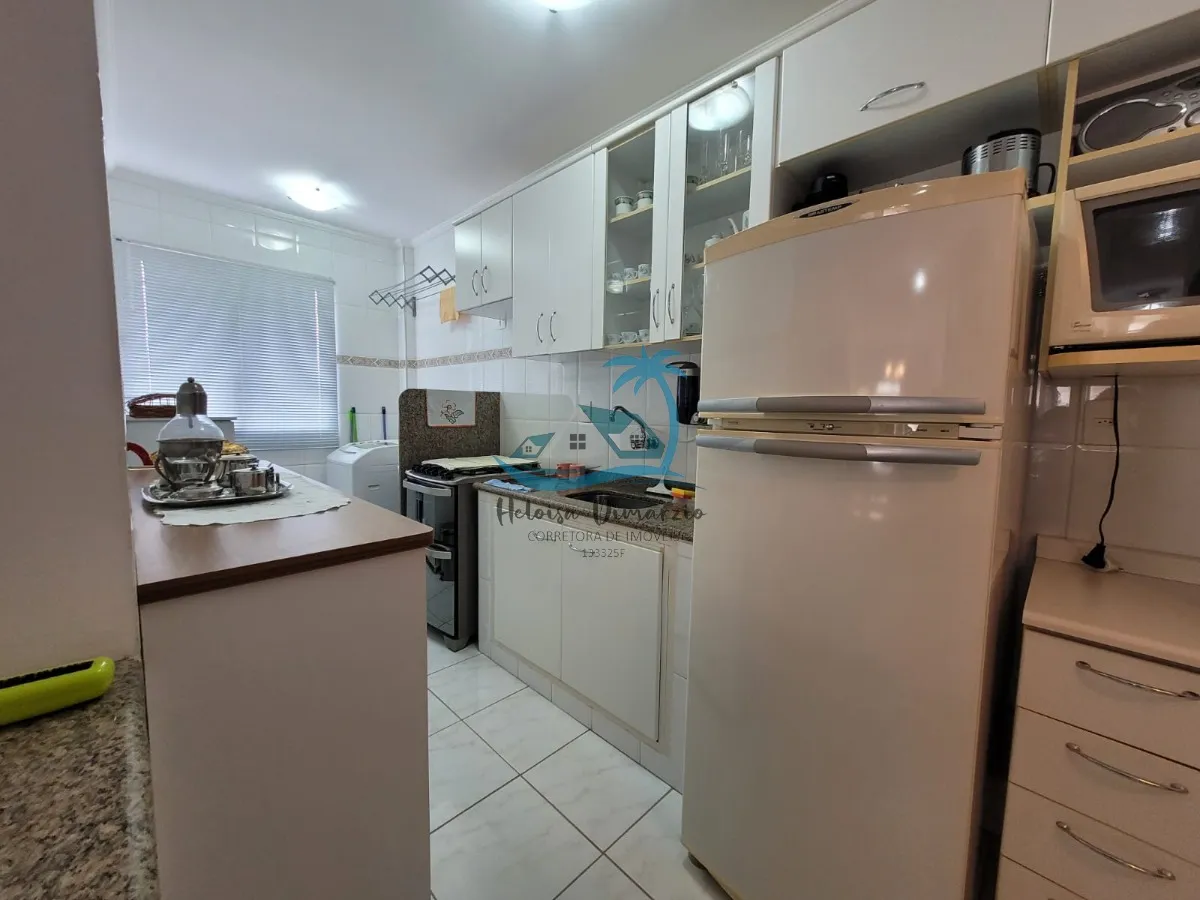 Imagem Lindo apartamento com 2 dormitórios a venda a 250 metros da orla de Itaguá em Ubatuba.
