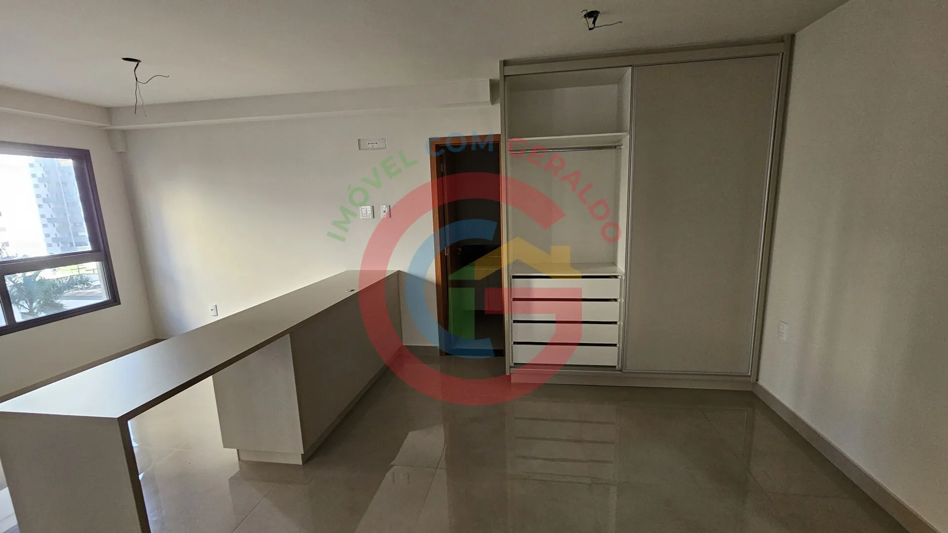 Imagem Studio Ritmo Bueno com sacada e armários