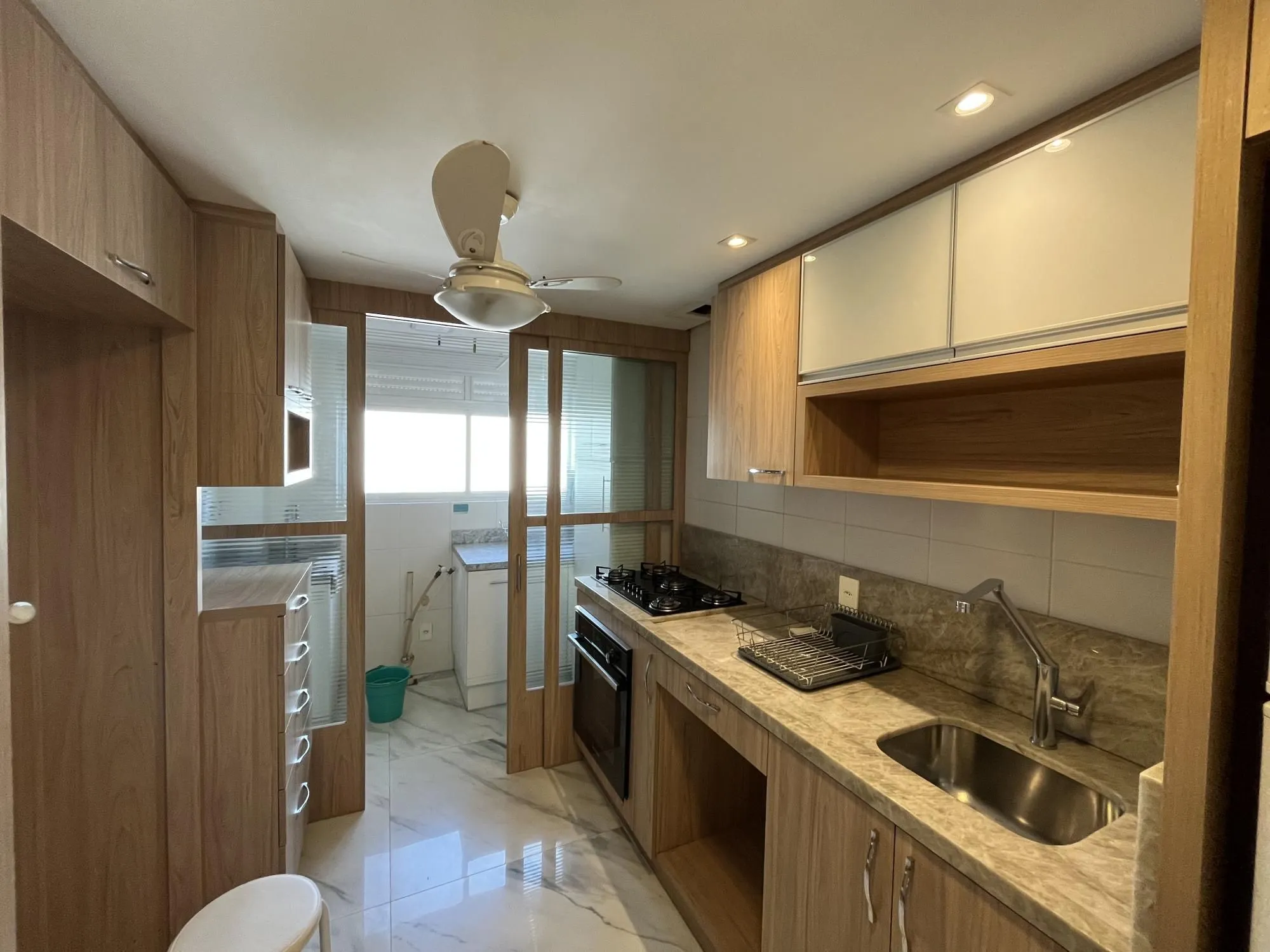 Imagem Apartamento de 3 quartos, suíte e 3 vagas de garagem no bairro Auxiliadora POA