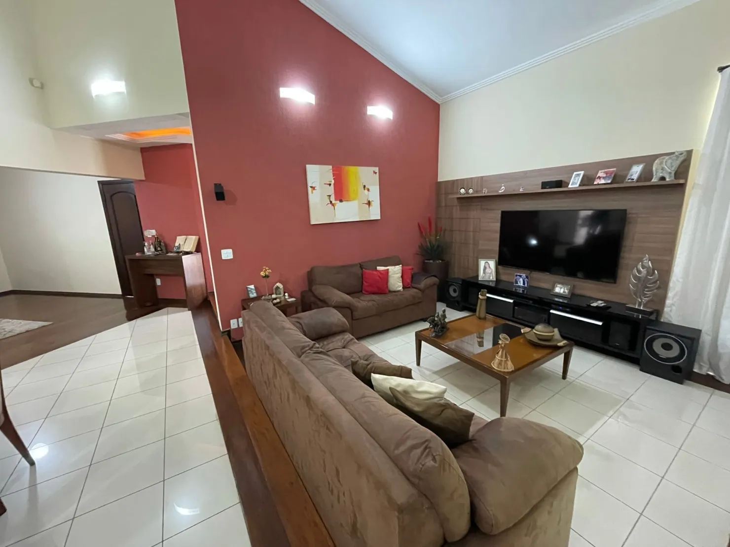 Imagem Casa à venda 3 Quartos, 1 Suite, 2 Vagas, 400M², Bel Recanto, Taubaté - SP