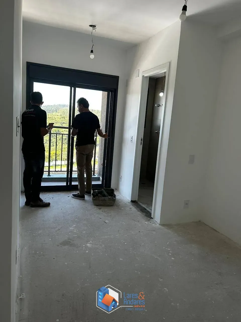 Imagem APARTAMENTO À VENDA COM 90 M², COM 2 DORMS. (2 SUÍTES), SACADA, 2 VGS NO CENTRO COMERCIAL JUBRAN, BARUERI - SP.