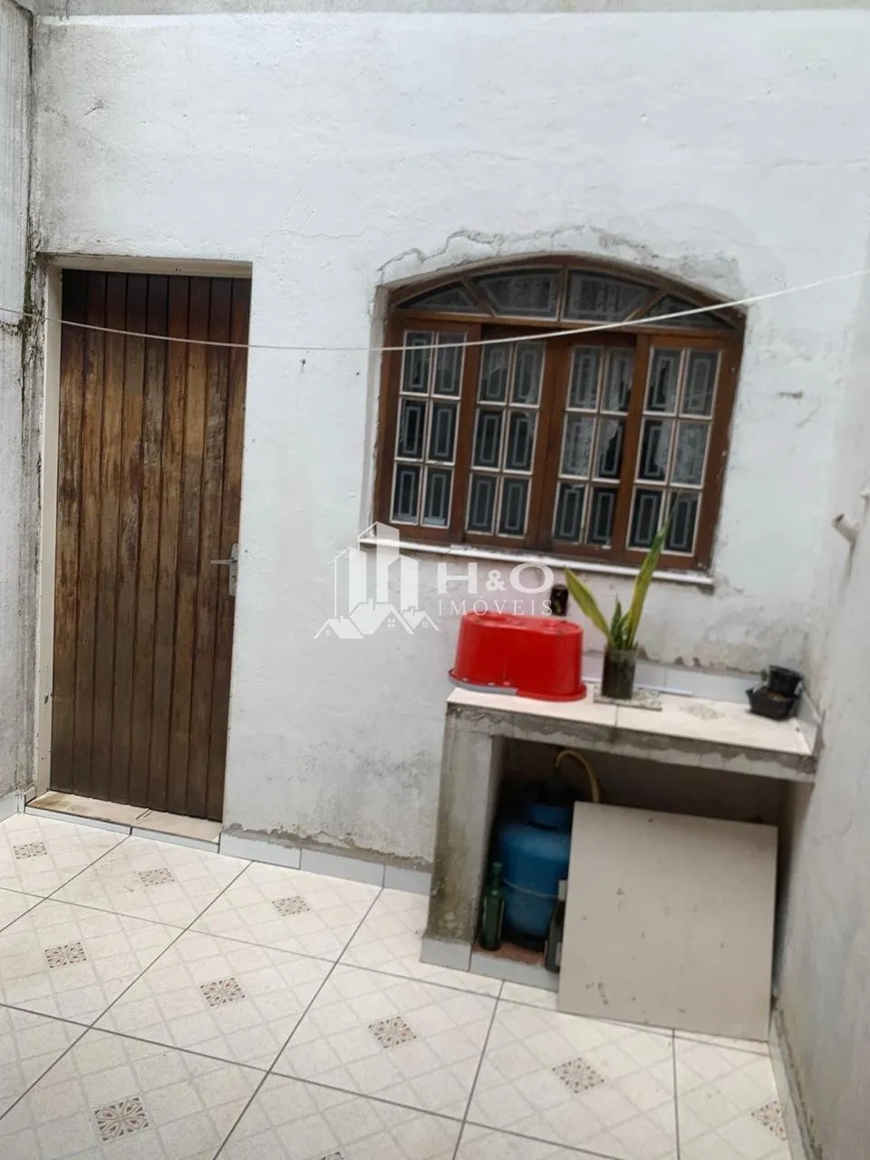 Imagem Sobrado à venda no bairro Jacuí com 100m², 3 dormitórios, quintal e 4 vagas de garagem