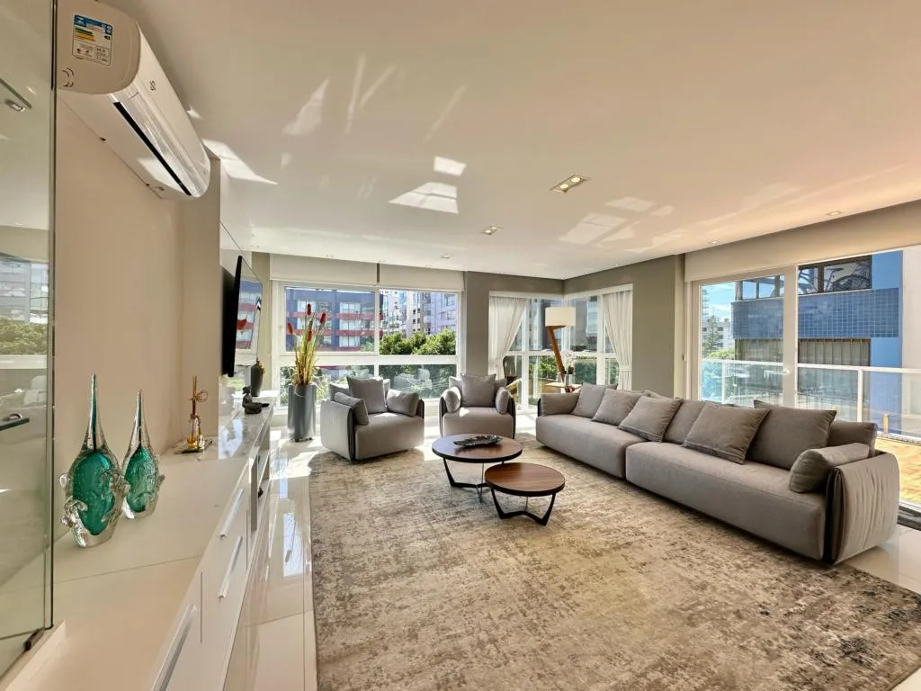 Imagem Apartamento 4 Dormitórios - Bairro Zona Nova
