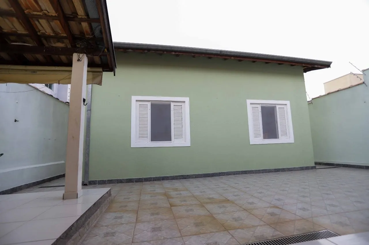 Foto do imóvel Casa à venda 3 Quartos, 1 Suite, 3 Vagas, 250M², Vila Suiça, Pindamonhangaba - SP