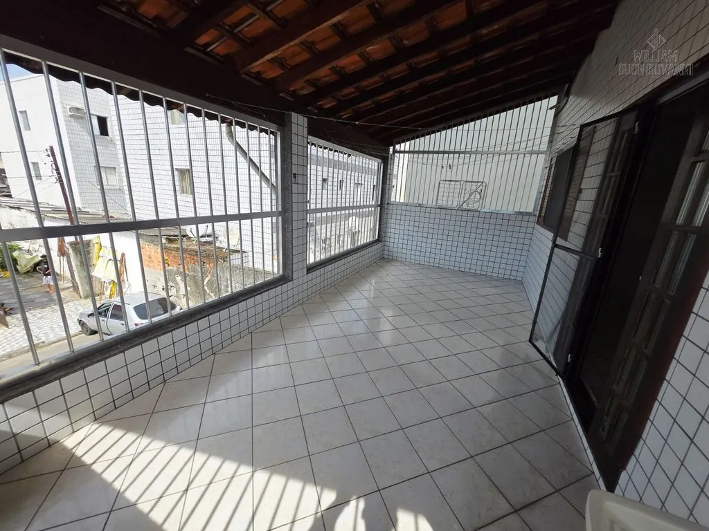 Imagem Sobrado Espaçoso na Ocian - Conforto, Localização Privilegiada e Excelente Preço