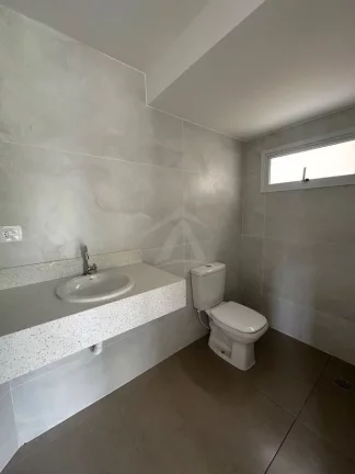 Imagem SOBRADO COM PISCINA, 3 SUÍTES, BAL. MARILUZ