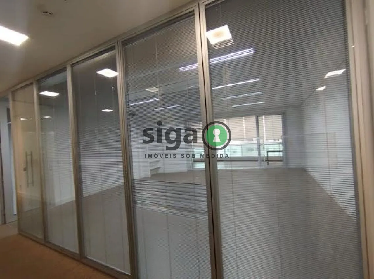 Imagem Conjunto Comercial a Venda e Locação em Cerqueira César com 166 m², Sem mobília.