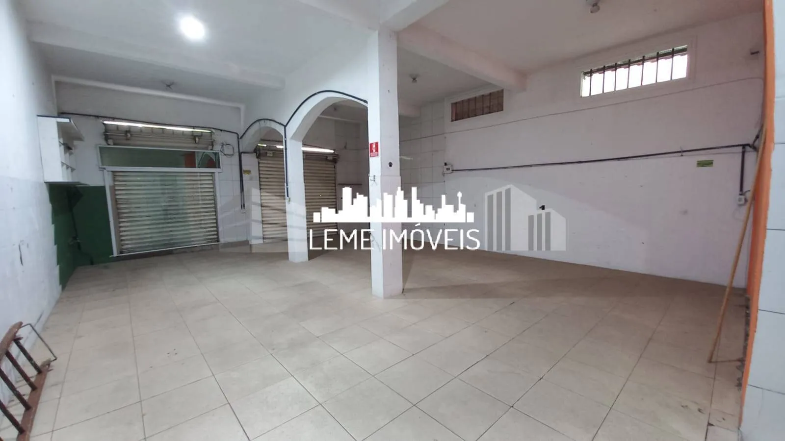 Foto do imóvel IMOVEL PARA RENDA COM SALÃO COMERCIAL