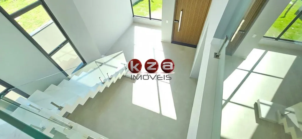 Imagem Belíssima casa a venda no condomínio Mont'Alcino em Valinhos-SP. 210 metros, 3 suítes, ampla sala, piscina, gourmet, 5 banheiros, 4 vagas,