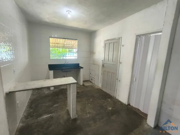 Imagem Casa Linear com 2 Quartos à Venda no Bairro Perocão - Guarapari/ES
