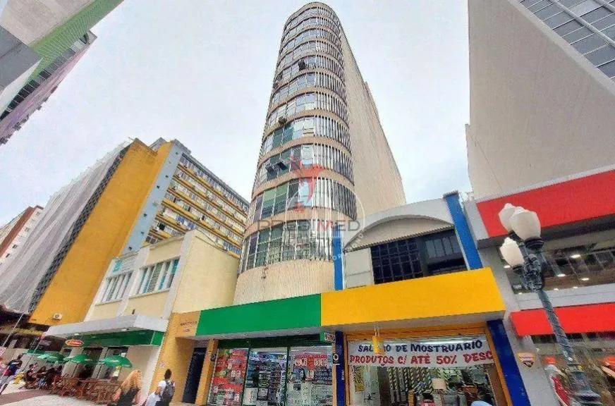 Foto do imóvel Sala Comercial em Floripa SC com 2 banheiro à Venda, 145 m² De R$ 700.000 por 649.899.00 em Rua Conselheiro Mafra - Centro, Florianópolis - SC