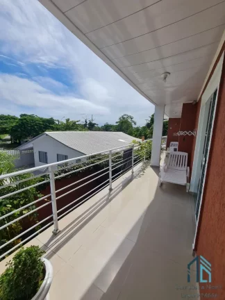 Imagem Sobrado mobiliado, 05 quartos sendo 03 suítes, Bom Retiro em Matinhos PR