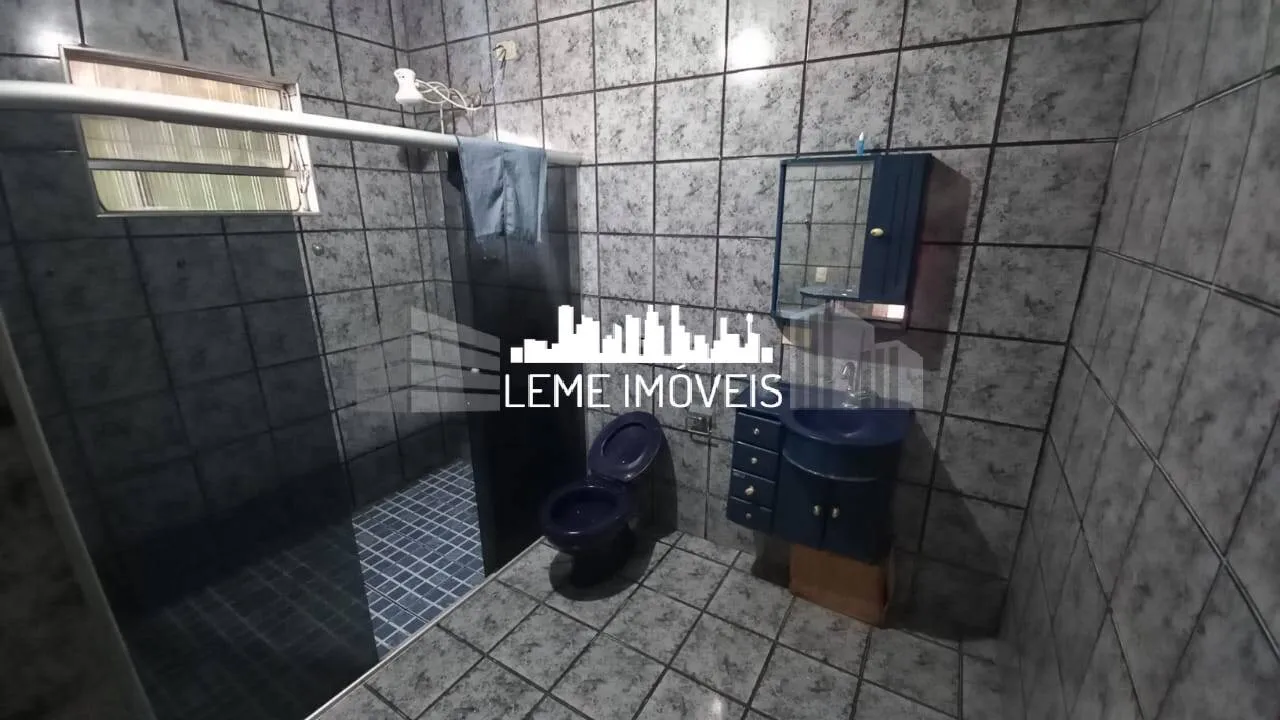 Imagem CASA TÉRREA EM TERRENO MEDINDO 250,00M²