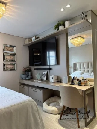 Imagem Apartamento 4 ou + dormitórios para Venda em Balneário Camboriú / SC no bairro Centro