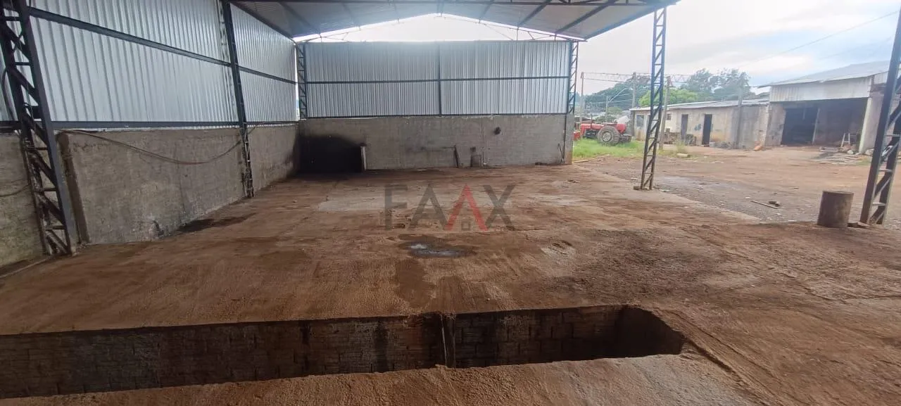 Imagem Barracão para Locação 300m para Mecânica Pesada Próximo à BR no Conradinho