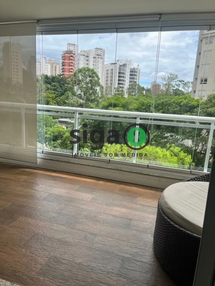 Imagem Apto à Venda com 200m², 3 suites, 4 vagas, mobiliado, no Panamby