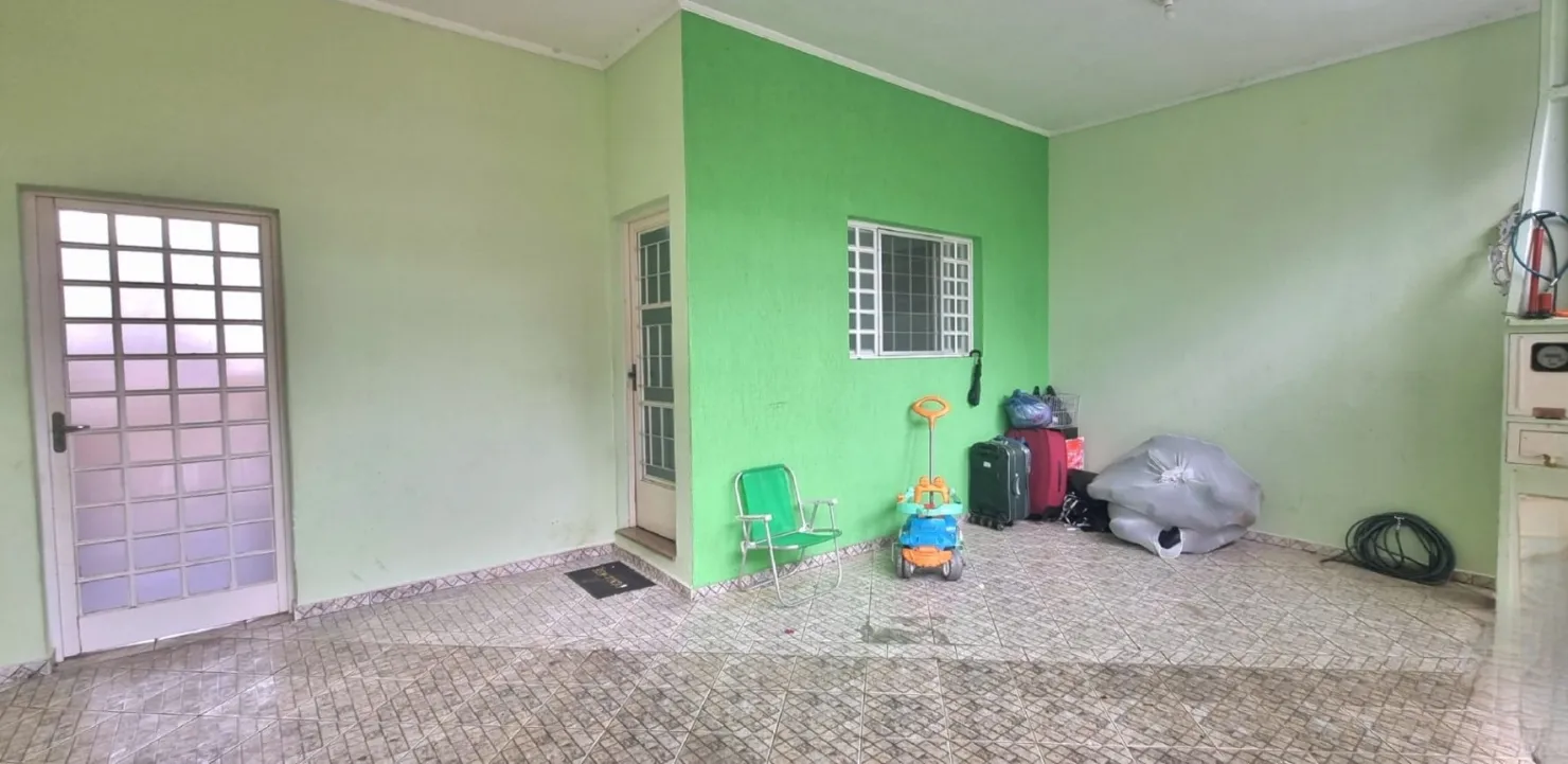 Imagem Casa à venda 3 Quartos, 1 Suite, 2 Vagas, 175M², Santa Terezinha, Aparecida - SP