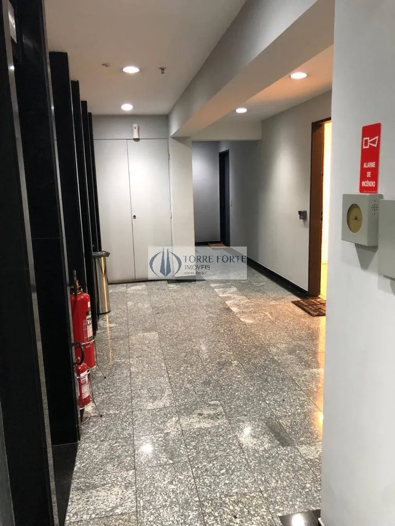 Imagem Ótima sala comercial com 42 m², 1 banheiro, 1 vaga de garagem, no Brooklin