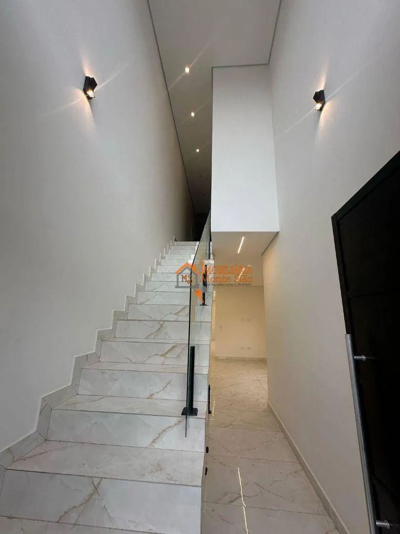 Imagem Sobrado com 3 dormitórios à venda, 158 m² por R$ 830.000,00 - Centro - Arujá/SP