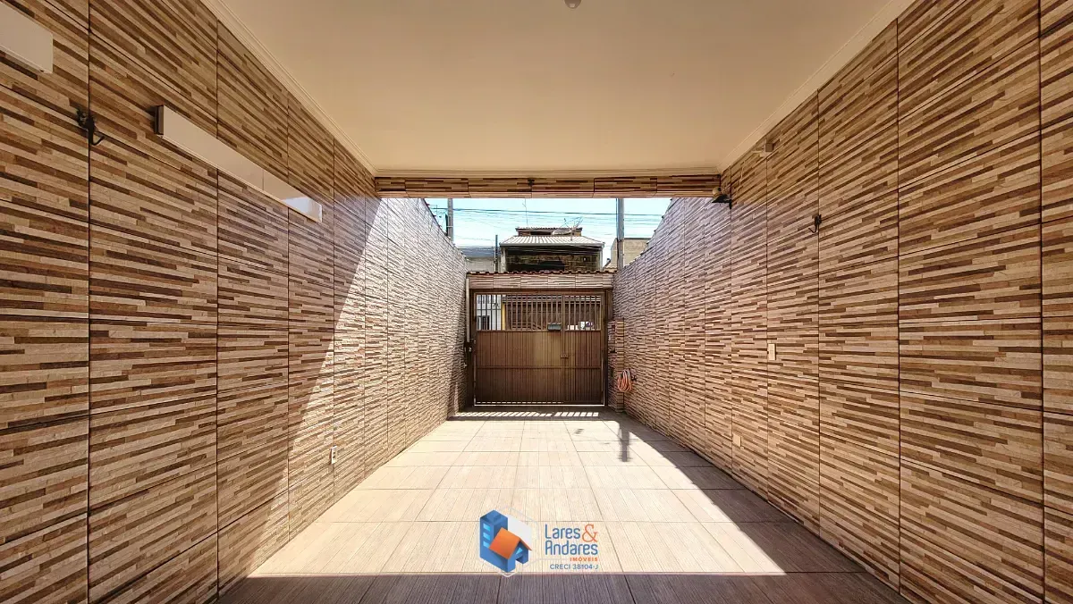 Imagem Sobrado para venda em Jardim Santa Adélia com 3 quartos, sendo 2 suítes, 97m²
