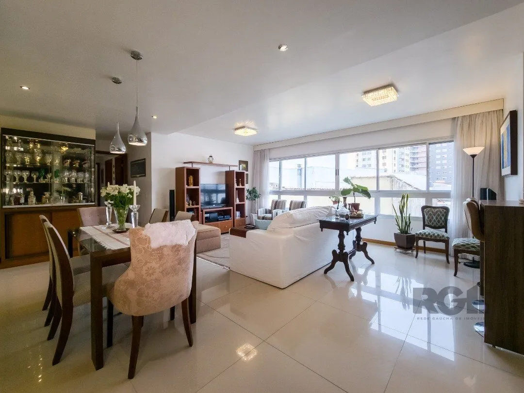 Imagem Apartamento com 3 quartos, suite, 3 vagas, condomínio com infra - Bairro Tristeza