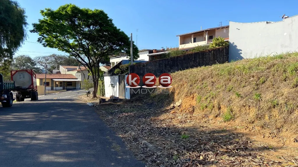 Imagem Terreno comercial e residencial à venda em Valinhos-SP, no Jardim das Vitórias Régias, com 302,00 m² de área!