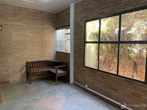 Imagem Ponto Comercial para Locação em Patos de Minas - 3 Salas, Ideal para Comércio