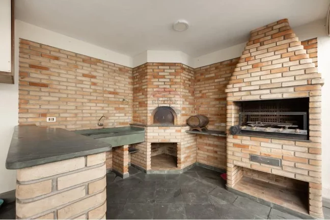 Imagem Casa bem localizada com 4 dormitórios 2 suíte 7 vagas 382m2