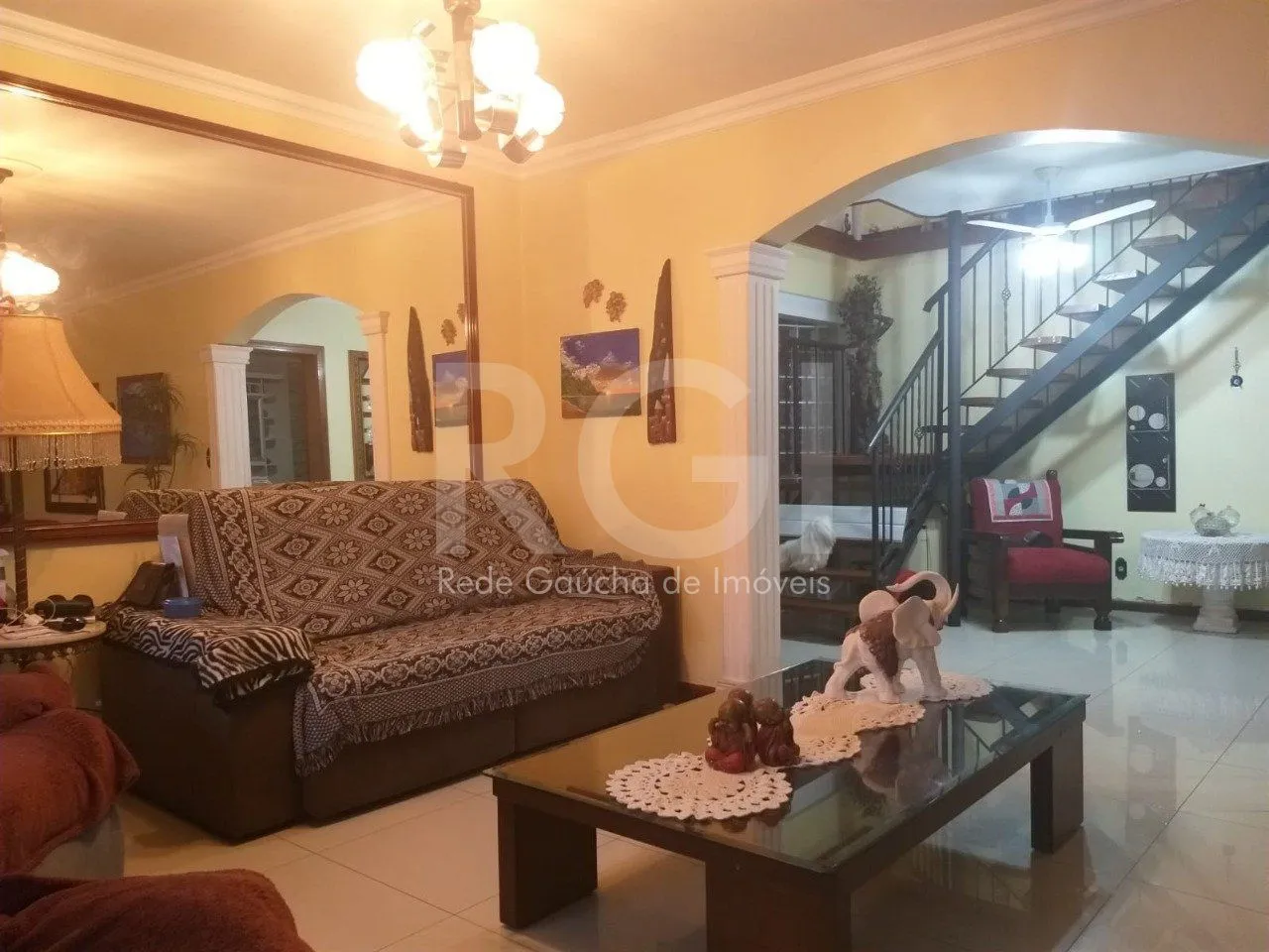 Imagem Casa para Venda - 750m², 6 dormitórios, sendo 3 suites, 4 vagas - Partenon