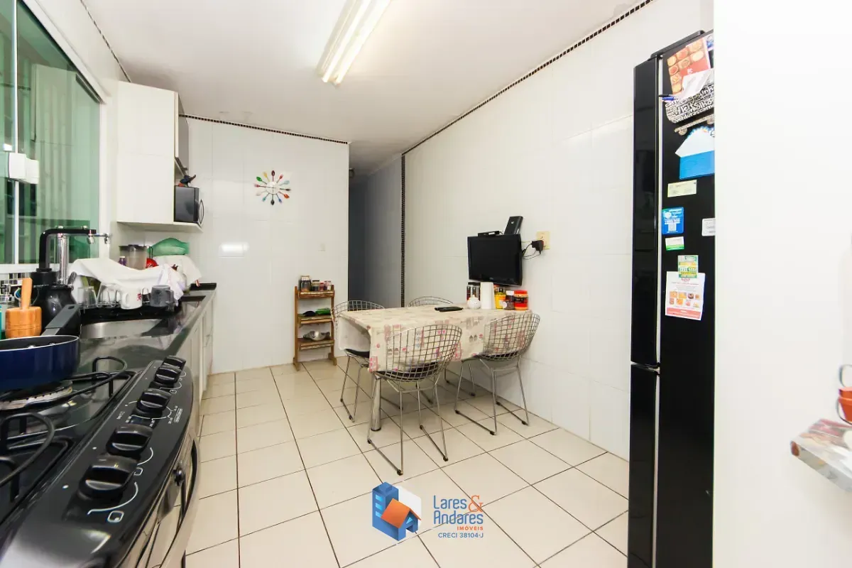 Imagem Casa para venda em Ipiranga com 4 quartos, sendo 1 suíte, 196m²