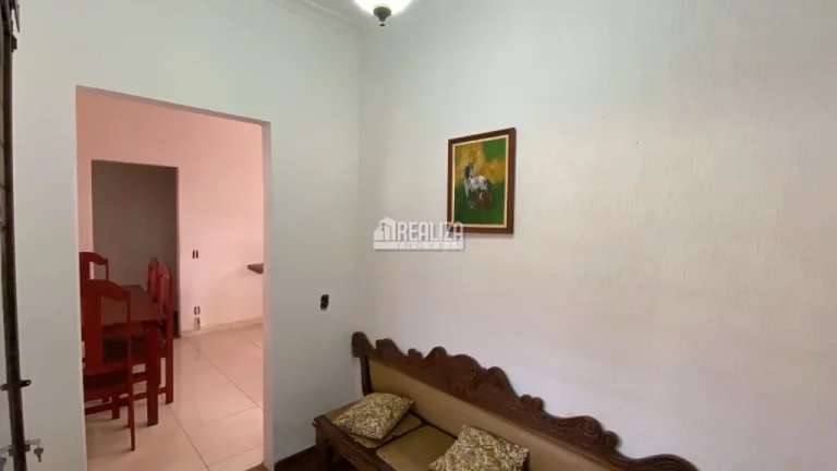 Imagem Casa com 3 dormitórios e suíte no bairro Fabrício em Uberaba