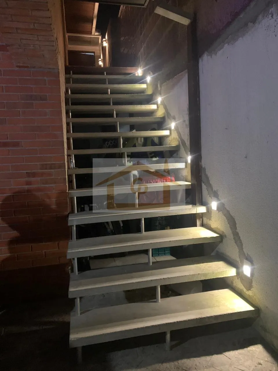 Imagem São 4 quartos, sendo 2 suítes, 5 vagas, Imperdível , residencial com apenas 34 casas