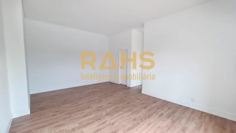 Imagem Linda Cobertura plana no bairro Atiradores, localizada na região central da cidade, proximo dos pri...