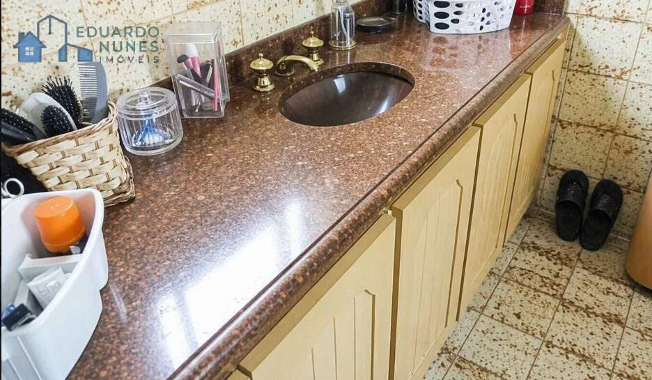 Imagem Casa ampla, arejada, confortável e muito conservada no Santa Lucia!