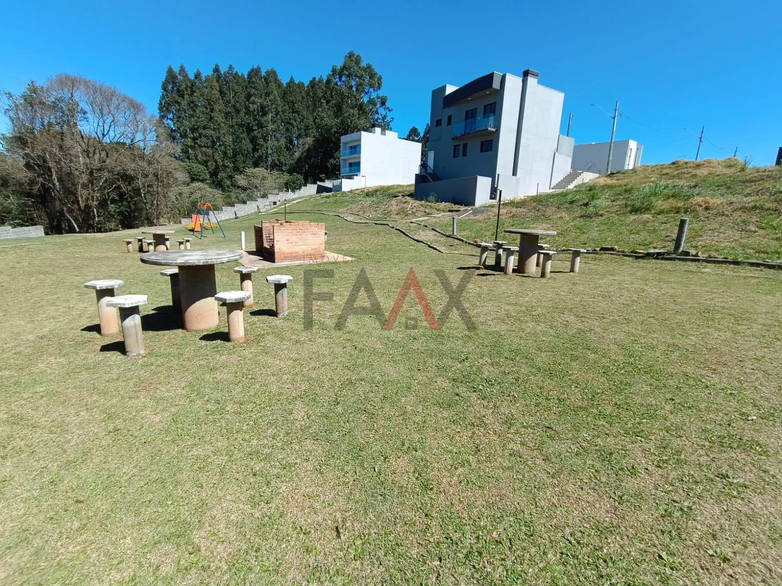 Imagem Terreno de Esquina à Venda no condominio Residencial Vista do Vale em Guarapuava
