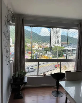 Imagem Apartamento com 2 dormitórios e 1 vaga de garagem em Itajaí/SC