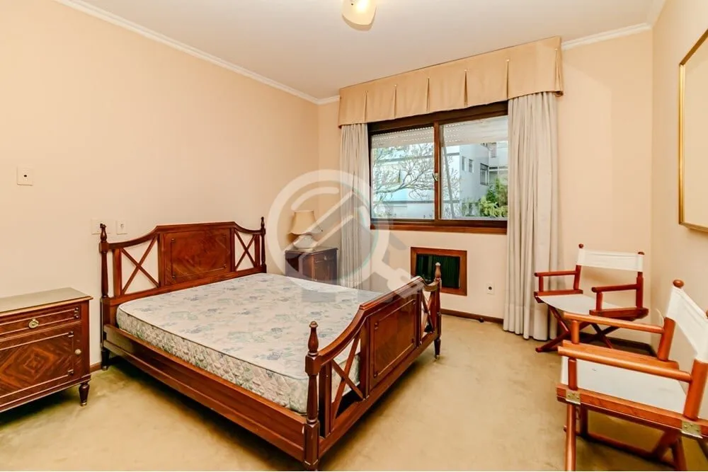 Imagem Este apartamento de 3 dormitórios, com 102m², localizado na Rua Doutor Vale, oferece um estilo de ...