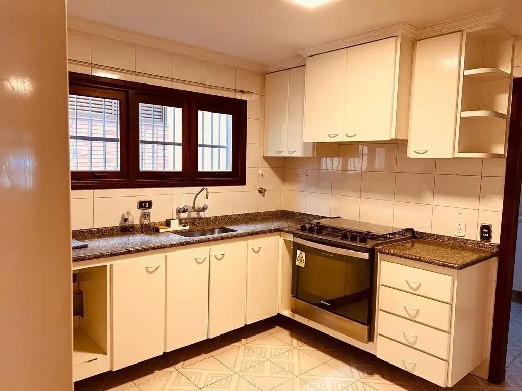 Imagem Casa para Venda, City América, 4 dormitórios, 2 suítes, 3 banheiros, 4 vagas