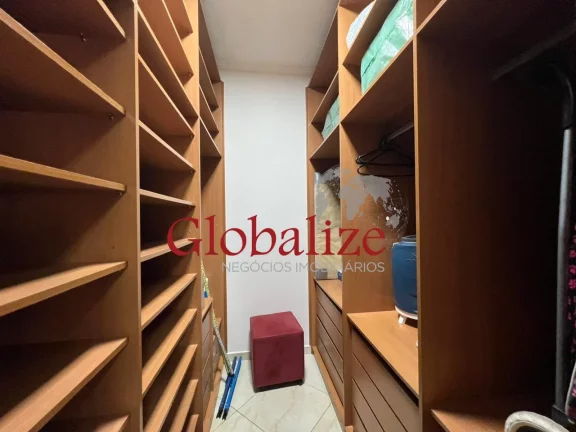 Imagem Luxuoso sobrado em Santos-SP no bairro do Boqueirão com 300 m² de área construída com piscina e churrasqueira por R$ 1.922.000,00 !!!