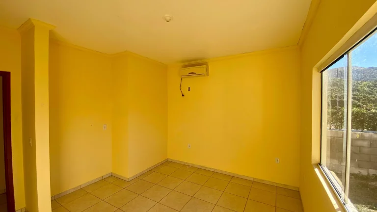 Imagem Casa à venda em Areias de Macacu, Garopaba-SC: 3 quartos, 140m² e muito conforto!
