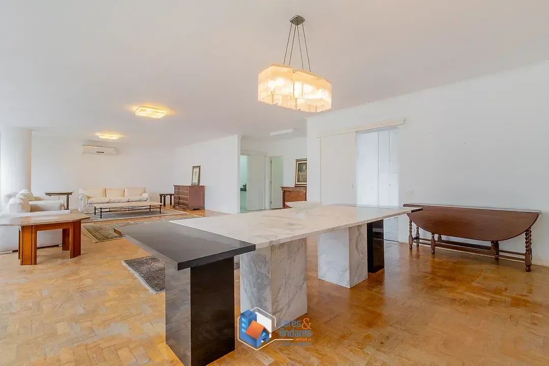 Imagem Apartamento para venda em Santa Cecília com 3 quartos, sendo 1 suíte, 272m²