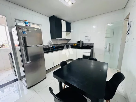 Imagem Apartamento à venda com sacada reformado!
