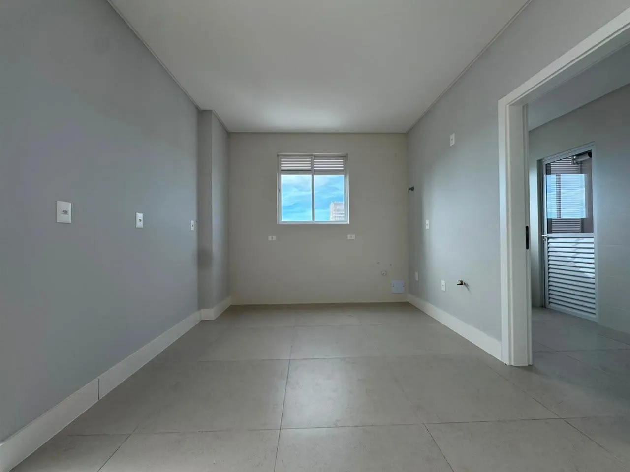 Imagem Apartamento à venda com 160m2 por R$ 2.800.000,00