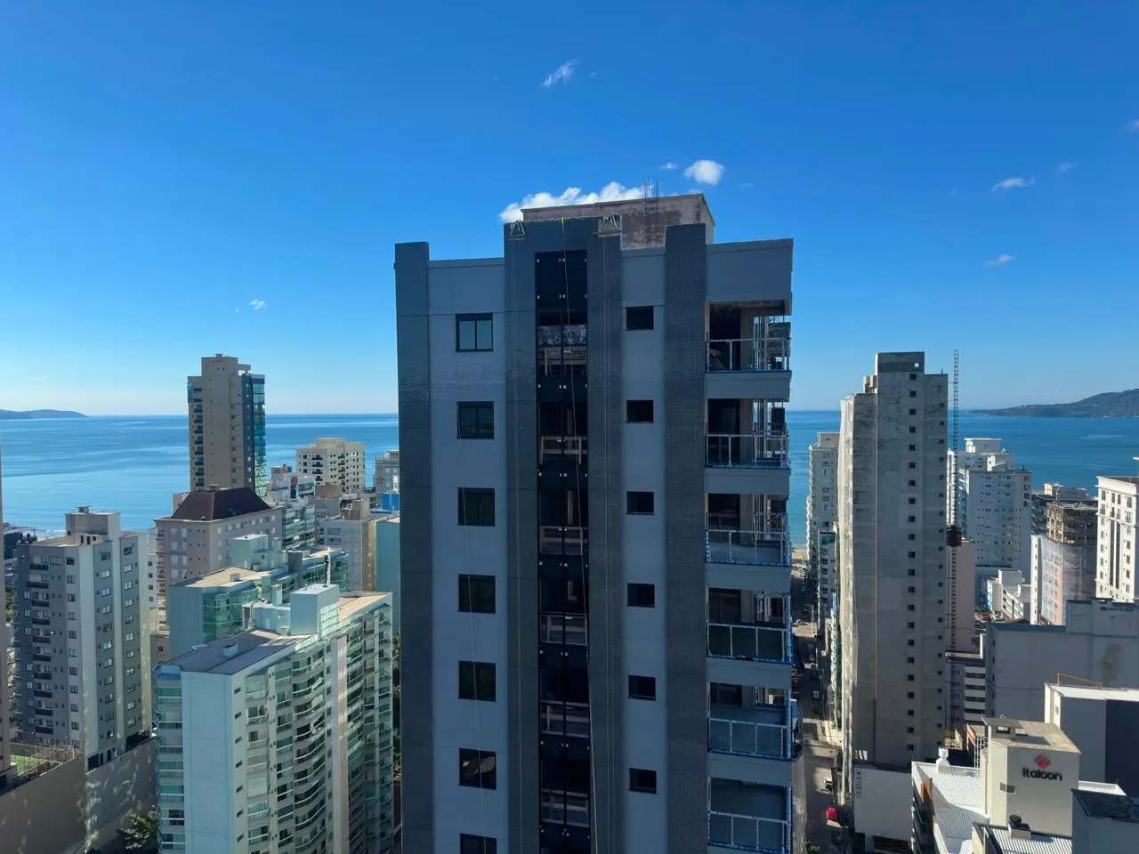 Imagem Apartamento à venda com 128.5m2 por R$ 2.390.000,00