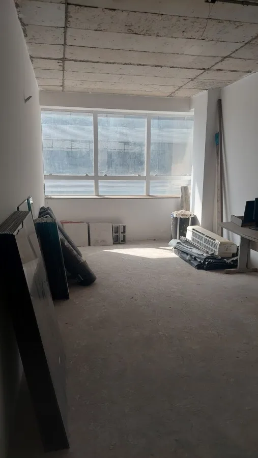 Imagem Sala Comercial para Locação em Itaboraí, Três Pontes, 1 banheiro, 1 vaga